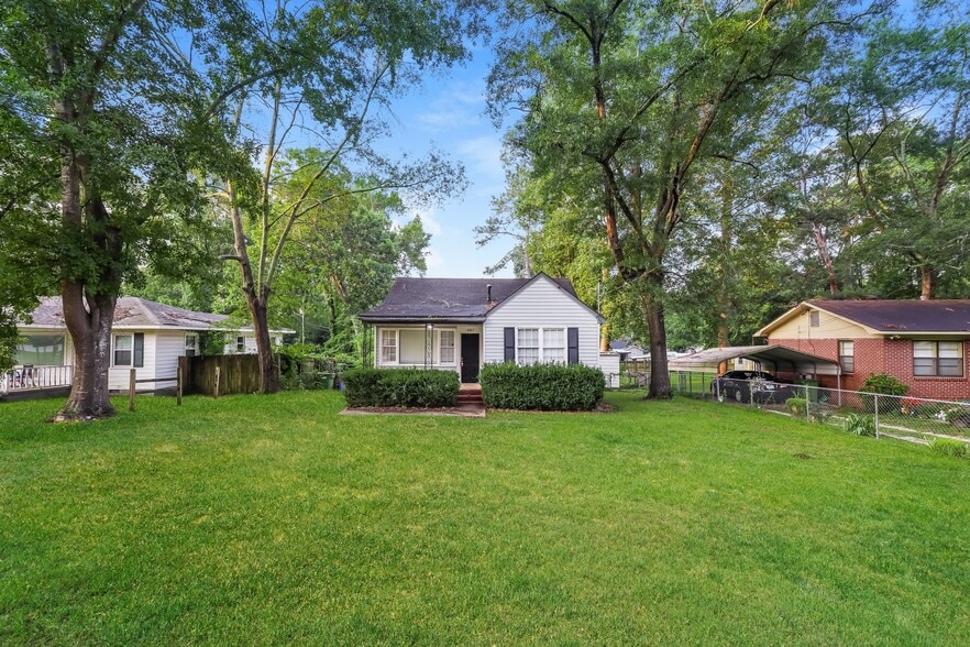 Building Photo - 4282 Adams St