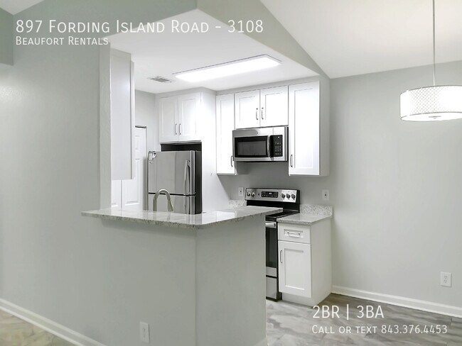Building Photo - 897 Fording Island Rd