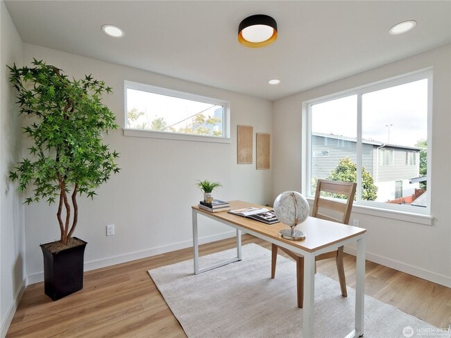 Building Photo - 6918 Flora Ave S