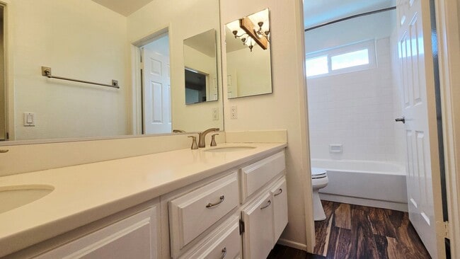 Building Photo - Charming 3-Bedroom Home in Prime Irvine Lo...