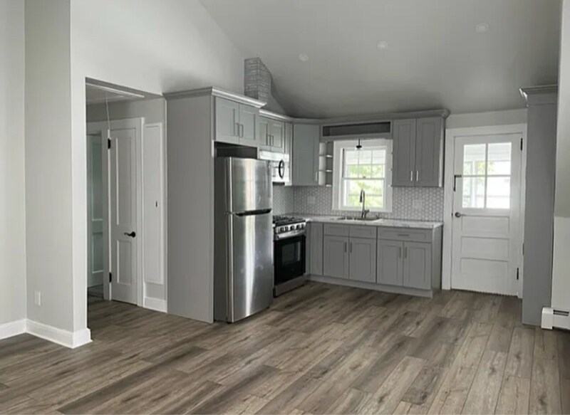 Building Photo - 54 Dick St