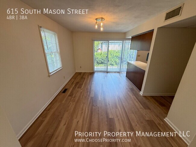Building Photo - 615 S Mason St