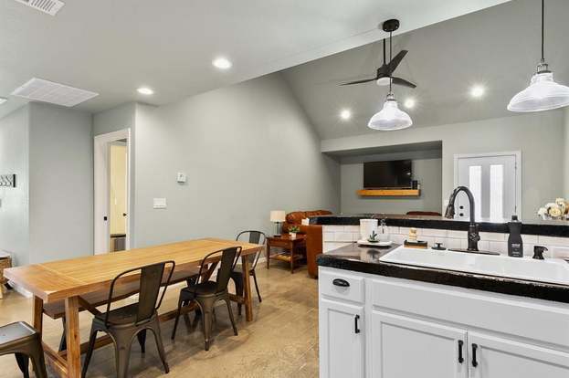 Building Photo - 6301 Hunterwood Dr