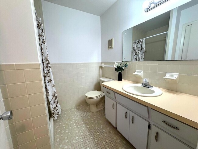 Building Photo - 2253 Norwegian Dr