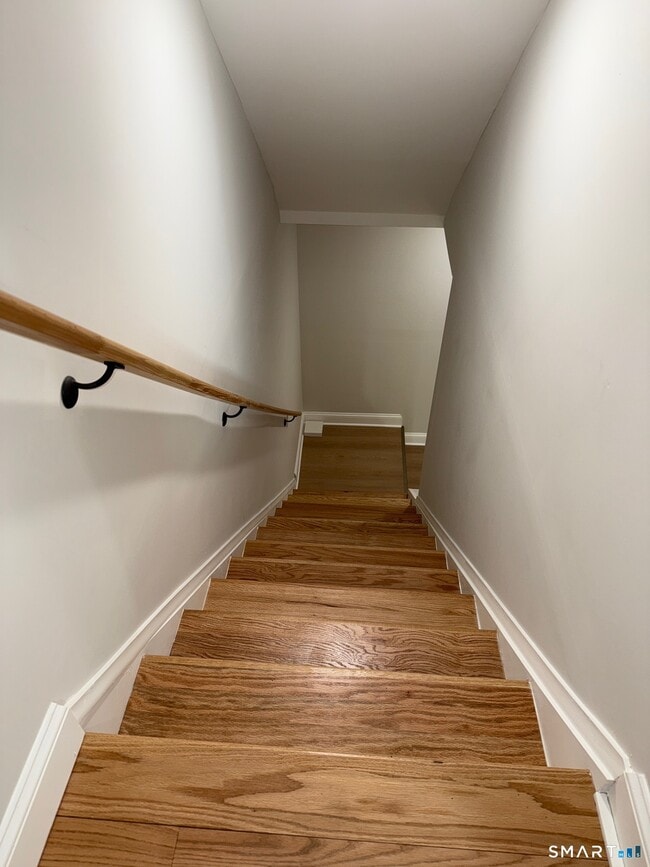 Building Photo - 37 Brainerd Rd