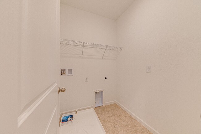 Building Photo - 4454 Davos Dr
