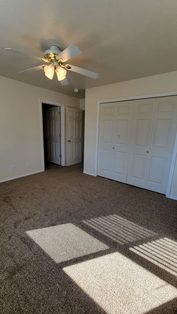 Building Photo - 4 bed, 3 bath home located in the Sunshine Meadows Neighborhood, Coeur d'Alene