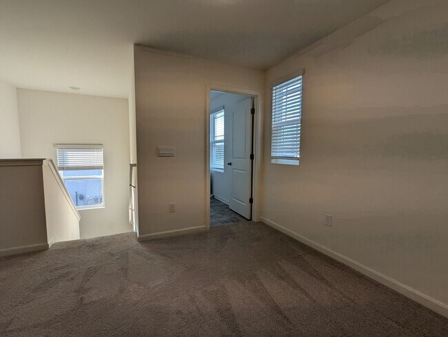 Building Photo - Beautiful Home in Elizabethtown