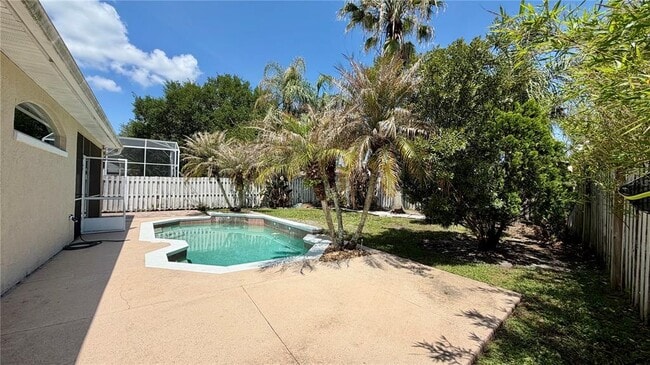Building Photo - 4860 Chalfont Dr