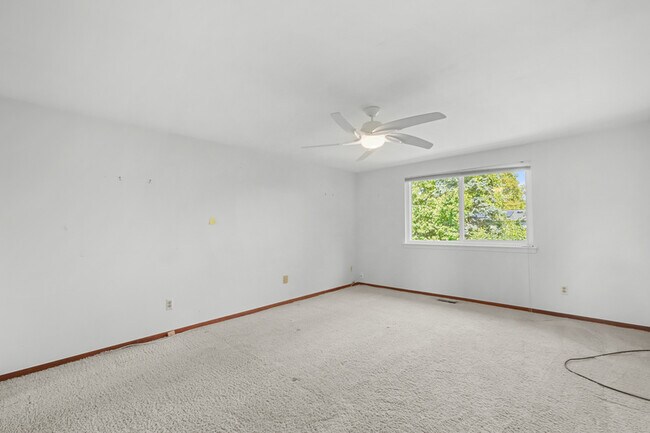 Building Photo - 3072 Brewster Ct