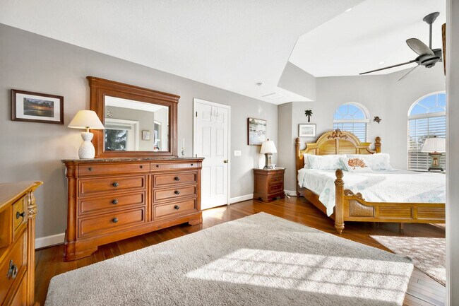 Building Photo - 28 Michiana Dr