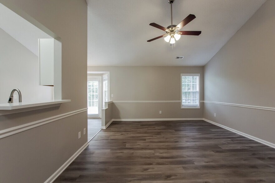 Building Photo - 2133 Millstone Ln