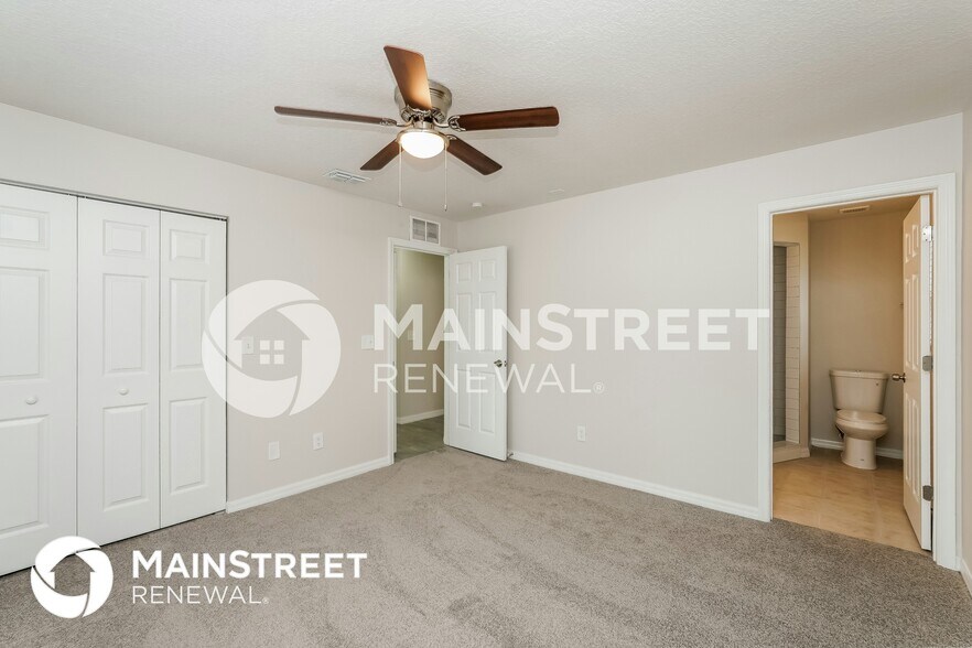 Building Photo - 2427 18th St S