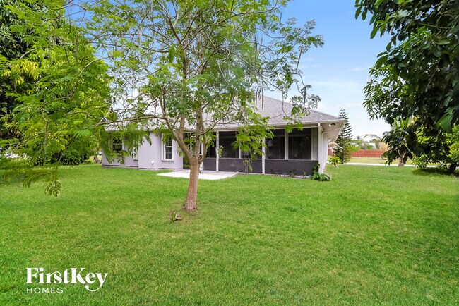 Building Photo - 2050 SE Elmhurst Rd