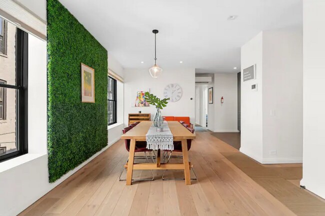 Building Photo - 104 Sterling St