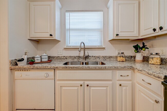 Building Photo - 4830 Comal River Loop