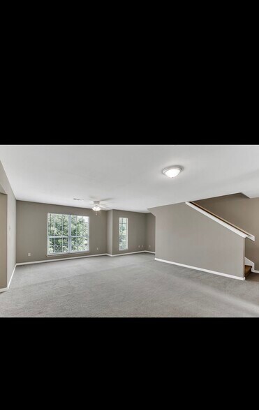 Building Photo - 163 Binnacle Ct