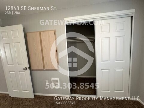 Building Photo - 12848 SE Sherman St