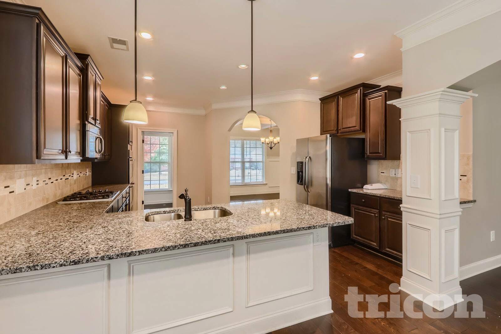 Building Photo - 216 Fannin Ln