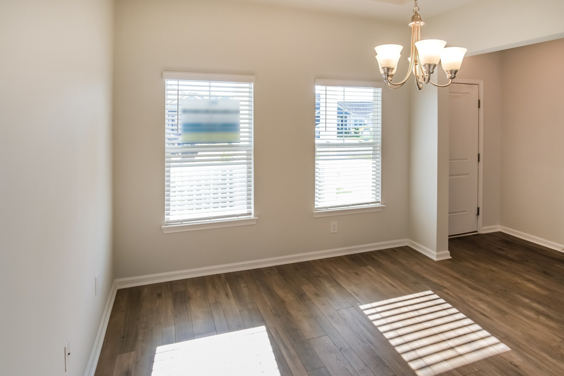 Building Photo - 212 Craigflower Ct