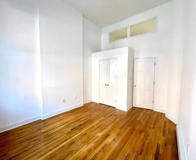 Building Photo - 224 Sackett St