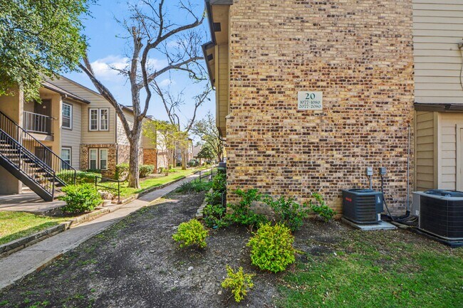 Building Photo - 5300 Keller Springs Rd