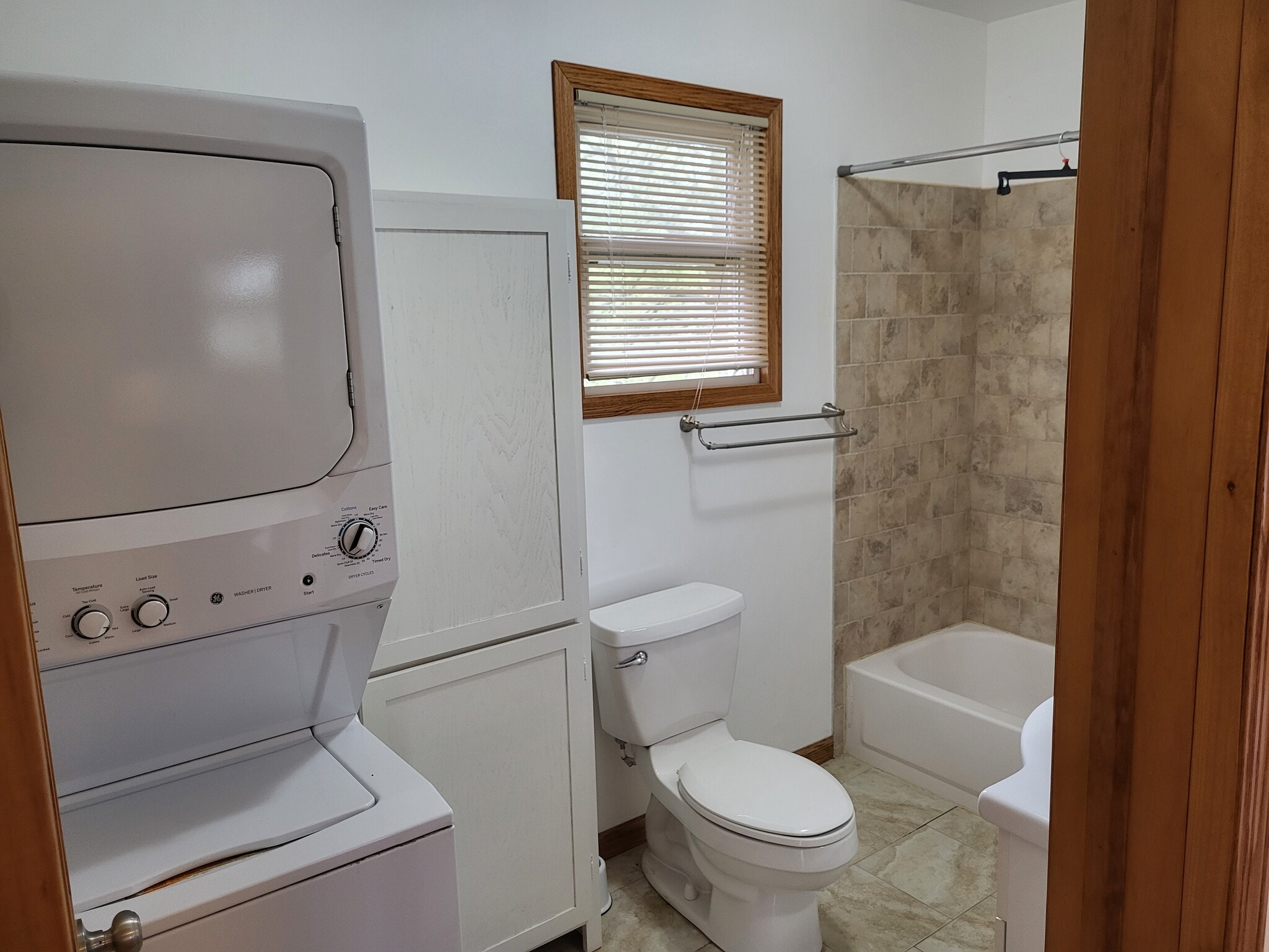 Bathroom - 312 N Illinois St