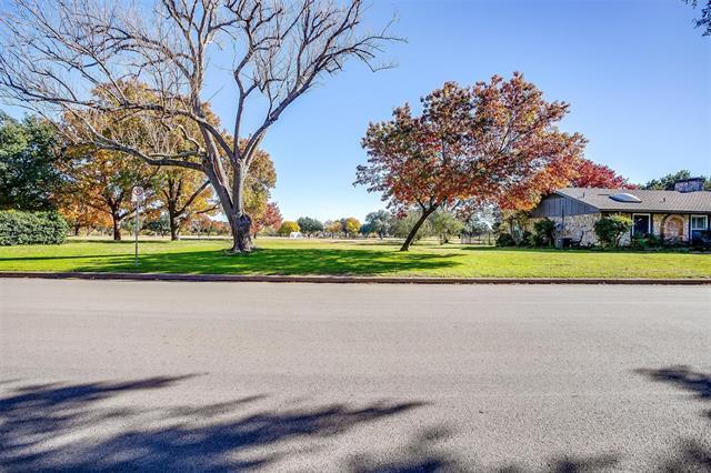 Building Photo - 4006 Ridglea Country Club Dr