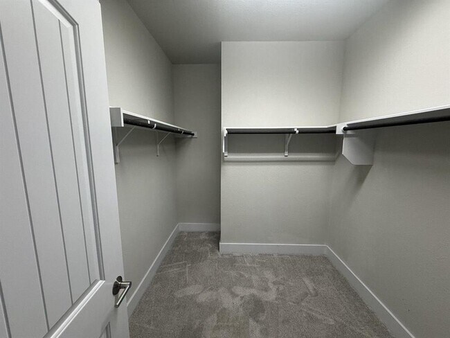 Building Photo - 8615 McKamy Dr