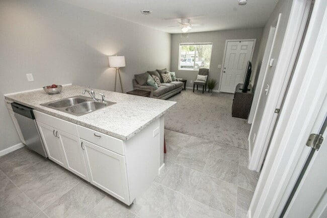 Building Photo - Stunning 2 Bedroom Duplex Rental on Gerald Ct - $1150/ Month