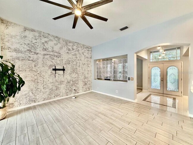 Building Photo - 4301 River Close Blvd