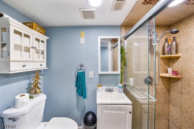 Building Photo - 376 Elmora Ave