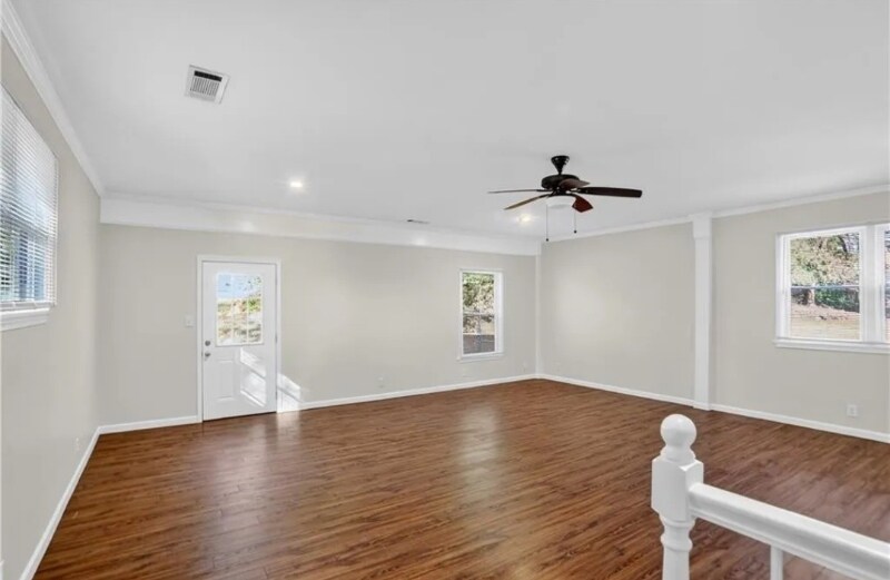 Building Photo - 170 Shiloh Run NW