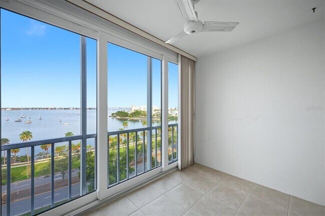 Building Photo - 555 S Gulfstream Ave