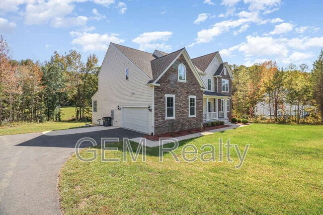 Building Photo - 7806 Shawmont Rd