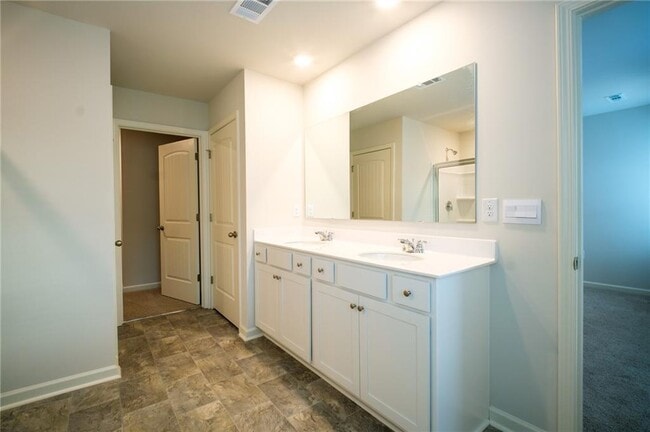 Building Photo - 25 Stoneybrook Dr