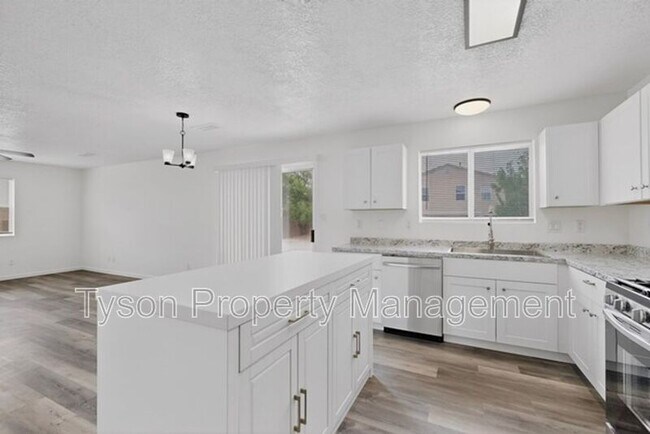 Building Photo - 10339 Vendaval Ave NW
