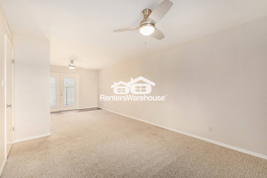 Building Photo - 7126 W Hatcher Rd