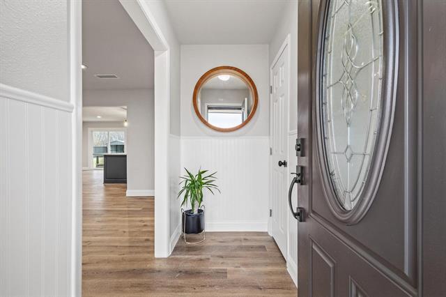 Building Photo - 3327 Carriage Cir