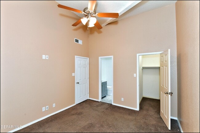 Building Photo - 804 Margarita St