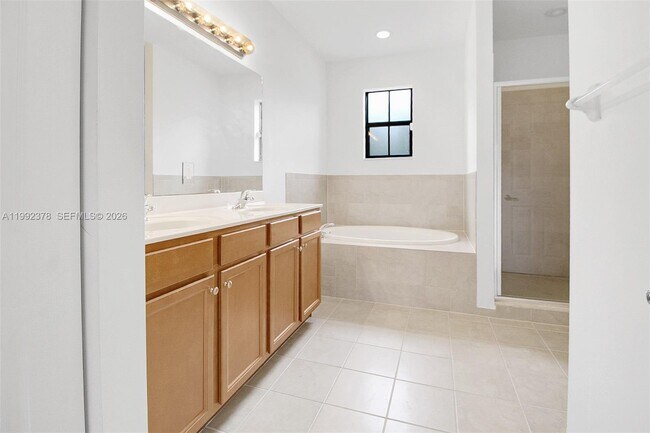 Building Photo - 15267 SW 173rd Ln