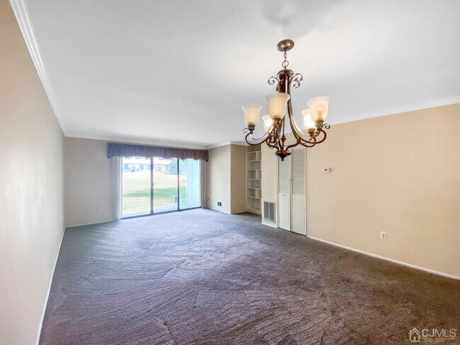 Building Photo - 269 Bromley Pl