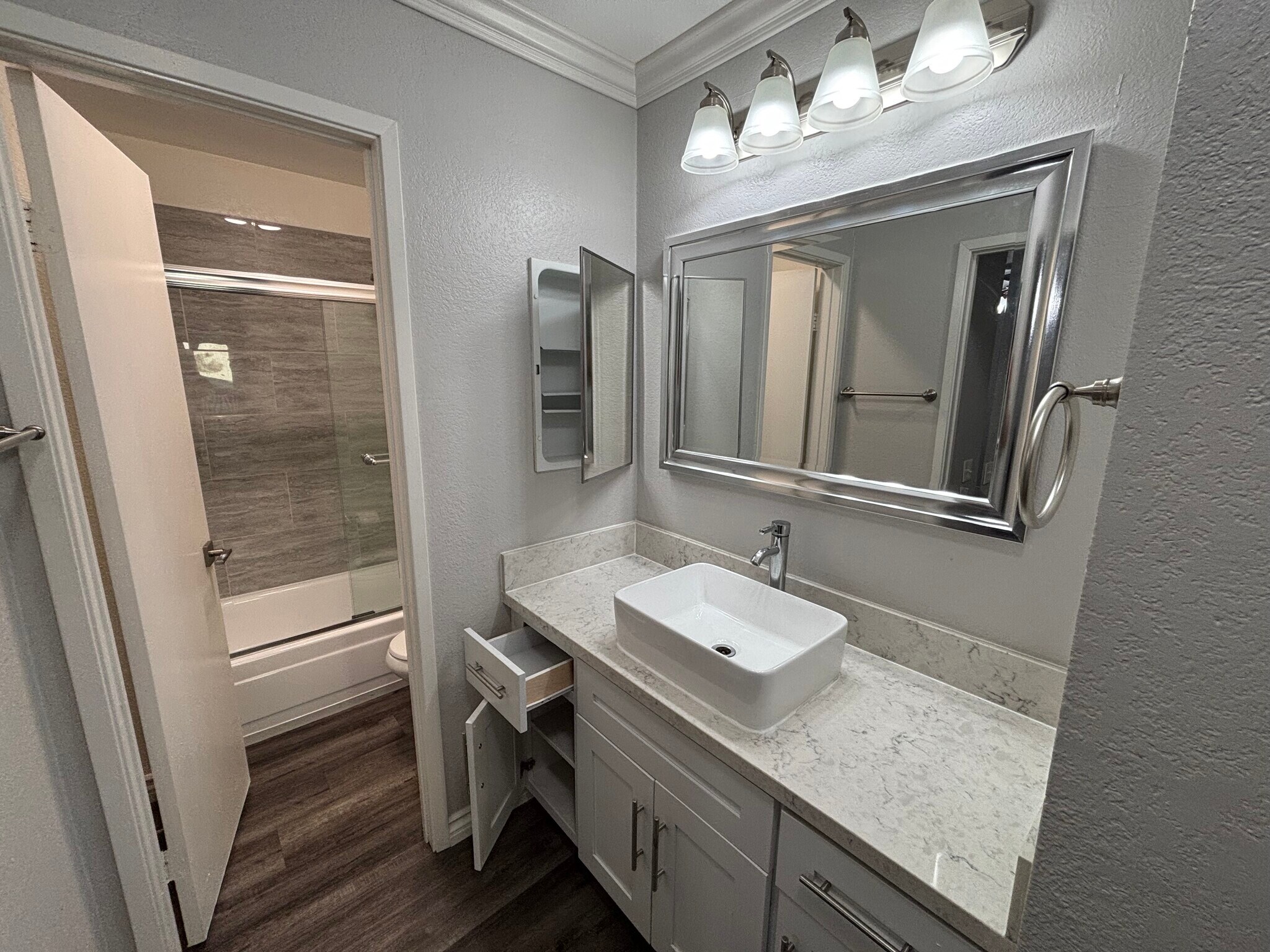 Building Photo - 7972 Mission Center Ct