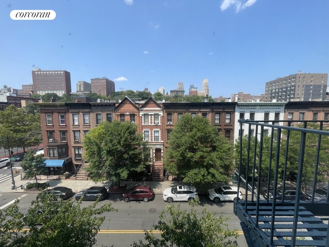 Building Photo - 496 Manhattan Ave