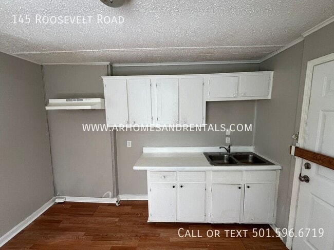 Building Photo - 145 Roosevelt Rd