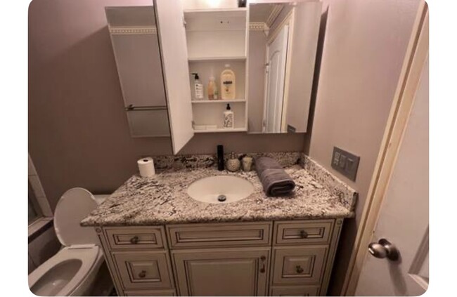 Building Photo - 9568 Mumford Dr