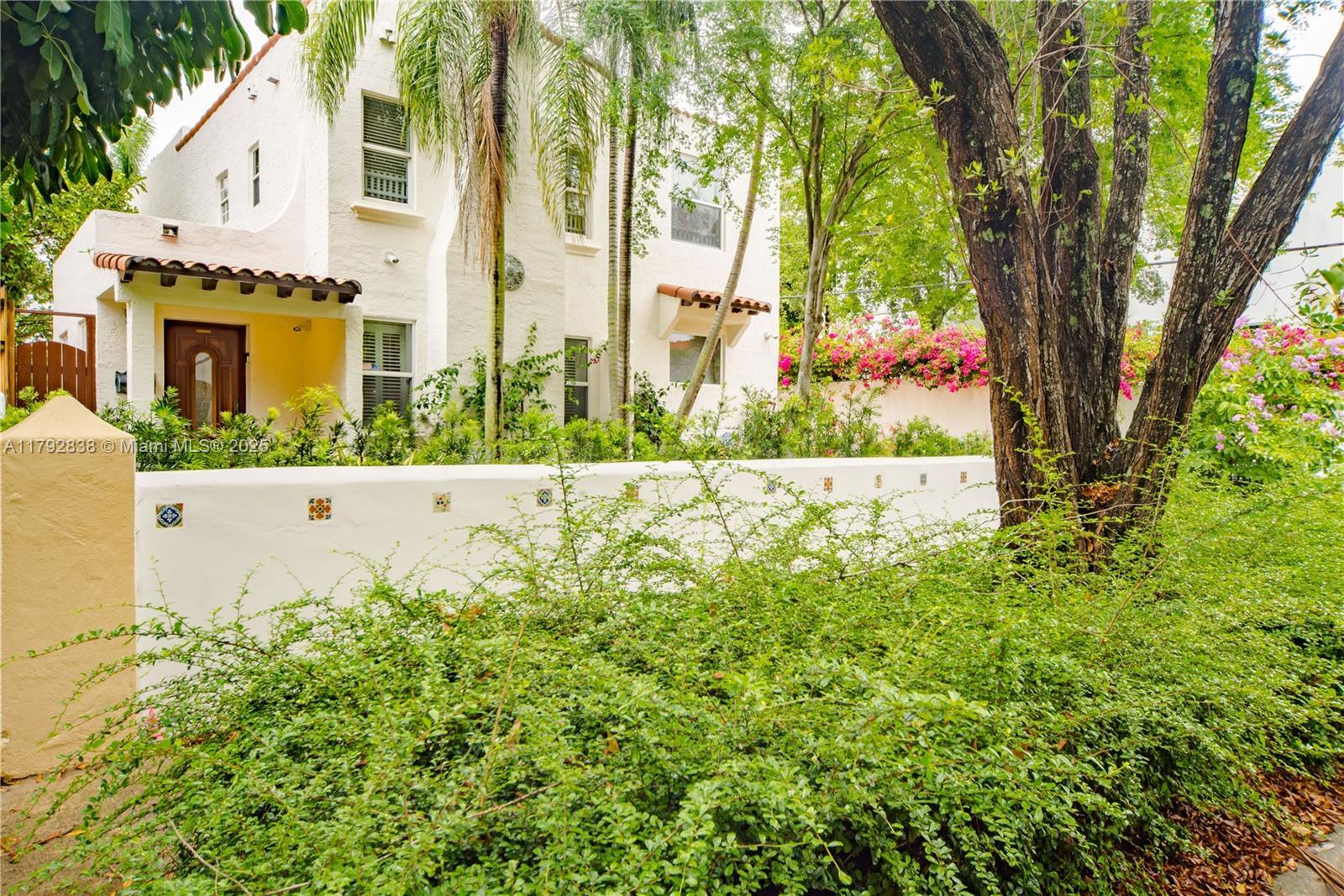 Building Photo - 3514 Crystal Ct