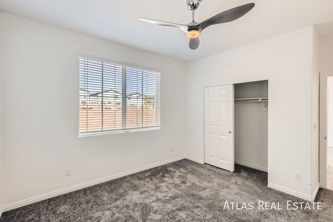 Building Photo - 3028 Misty Pine Ave.