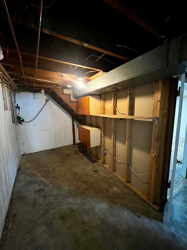 Building Photo - 1240 St Mark Dr
