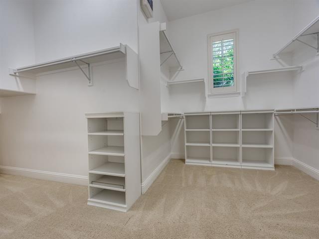 Building Photo - 1811 Marshall Dr